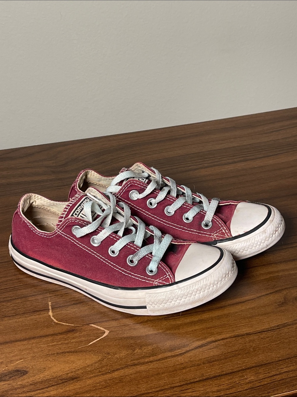 Converse Kids Low Top Sneakers - Maroon with White